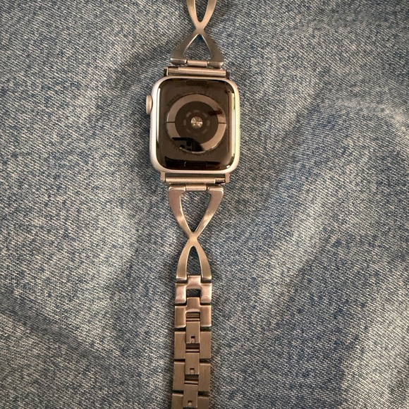 Apple Watch Band Silver Tone and Rhinestones NWOT - Picture 3 of 3